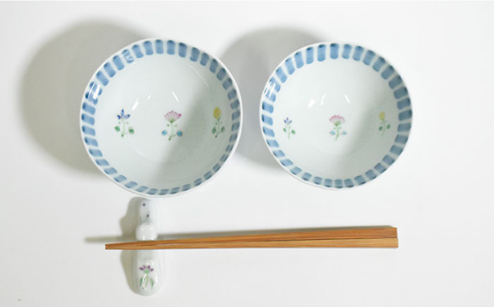 【波佐見焼】十草 三つ花 飯碗 茶碗 大小セット【藍水】 [GB34]