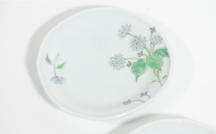 【波佐見焼】小花紋 小皿 ペアセット【藍水】 [GB38]