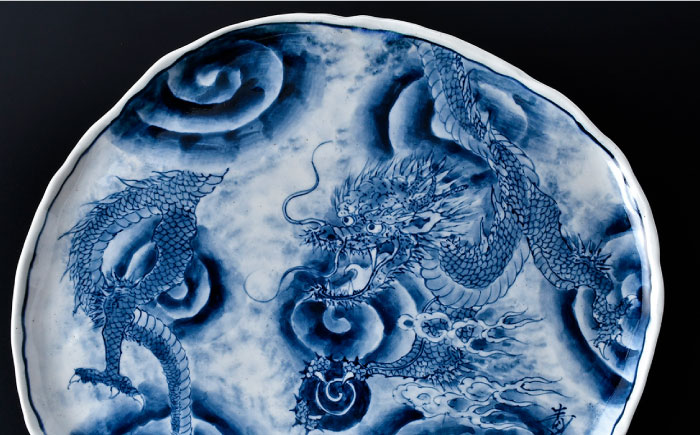 波佐見焼】龍絵 陶板・飾り皿【青以窯】 [HD07]: 波佐見町ANAの
