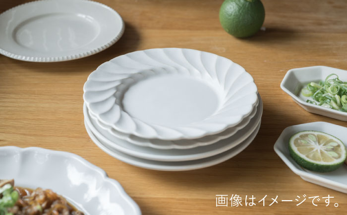 【波佐見焼】輪花丸皿 白マット 2枚セット 食器 皿【イロドリ】 [KE52]