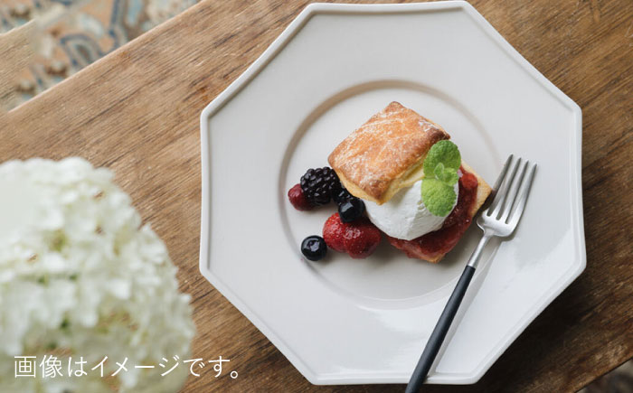 【波佐見焼】八角皿 ミルク色 2枚セット 食器 皿【イロドリ】 [KE57]