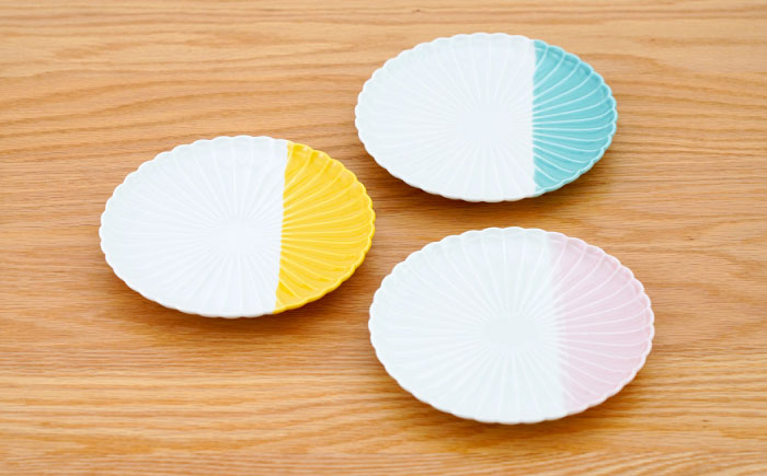 【波佐見焼】花しのぎ 和皿 ハーフカラー 3色セット【団陶器】 [PB209]