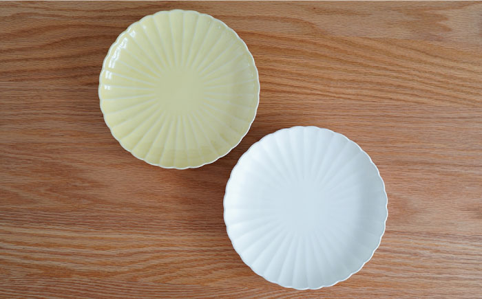【波佐見焼】花しのぎ ペア 大皿 プレート (白鼠・薄黄)【団陶器】 [PB81]