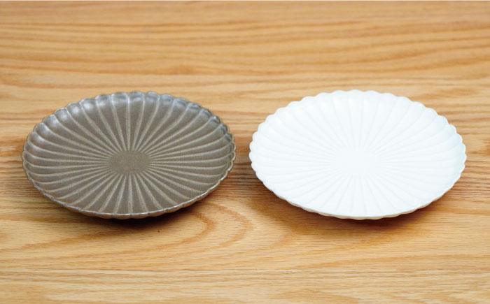 【波佐見焼】花しのぎ ペア 和皿 プレート (栗・白鼠)【団陶器】 [PB83]