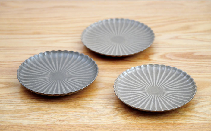 【波佐見焼】花しのぎ 和皿 小皿 （栗） 3点セット【団陶器】 [PB94]