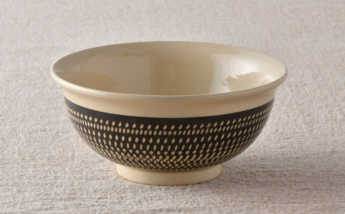 【波佐見焼】黒刷毛飛び鉋 丼 食器 どんぶり 茶碗 【利左エ門窯】 [QB41]