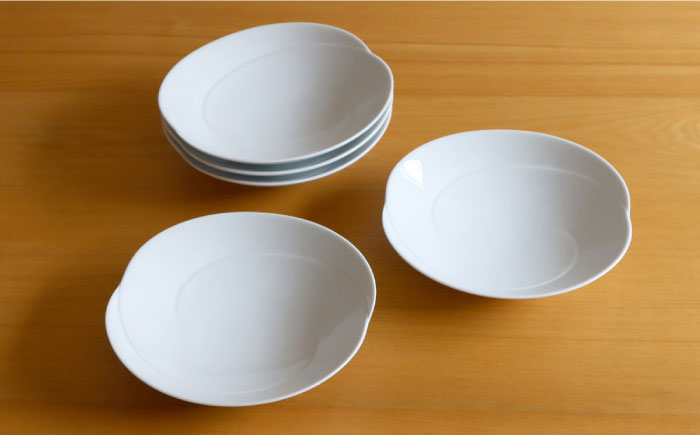 【白山陶器】【グッドデザイン賞受賞】ともえ浅鉢（中）白磁 5枚セット【波佐見焼】[TA104]