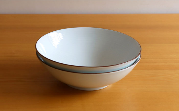 【白山陶器】【定番のシリーズ】白磁千段8寸平鉢 2ピースセット【波佐見焼】[TA114]
