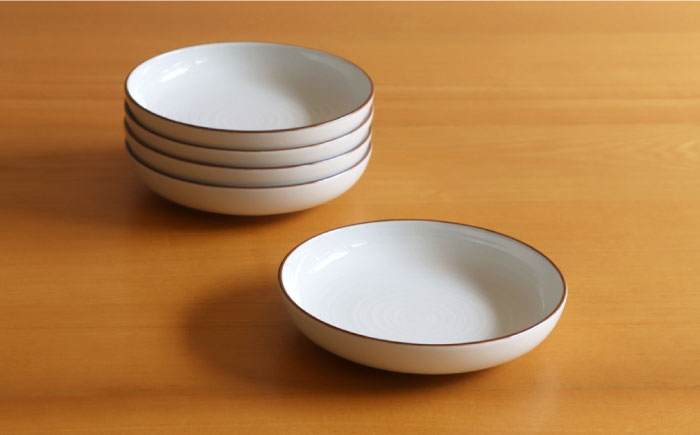 【白山陶器】【定番のシリーズ】白磁千段4.5深皿 5枚セット【波佐見焼】[TA118]