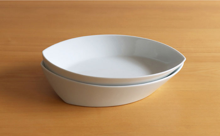 【白山陶器】【グッドデザイン賞受賞】リーヴズ パスタ プレート 食器 カレー皿 白磁 2枚セット【波佐見焼】[TA122]