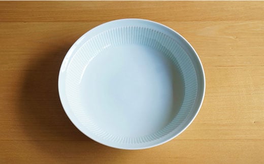 【白山陶器】【美しいレリーフ模様】よしず彫 盛鉢 1ピース 青白釉 ボウル  食器 皿 【波佐見焼】 [TA76]