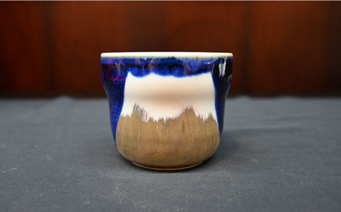 【波佐見焼】富士のぞき カップ（金・銀） 湯呑み ペアセット【協立陶器】 [TC92]