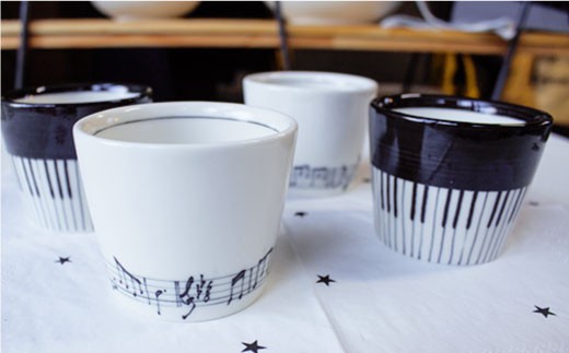 【波佐見焼】♪ピアノの器 楽譜の器 そばちょこ 4個セット♪ 小鉢  食器 皿 【器工房den】 [WA06]