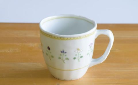 【波佐見焼】はなごよみ マグカップ グリーン・黄色 ペアセット【藍水】 [GB35]
