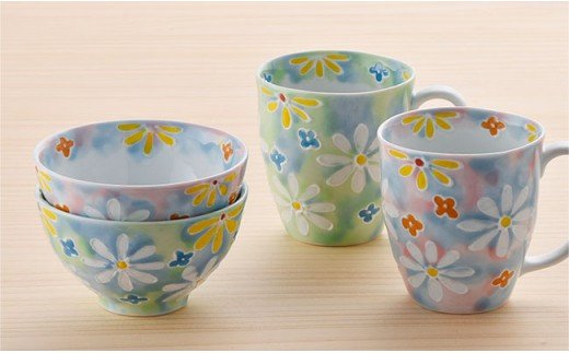 【波佐見焼】コスモス小花 茶碗 マグカップ ピンク・グリーン 2色セット【大新窯】 [DC22]