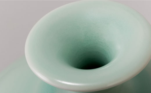 【波佐見焼】伝統工芸士・山口正美氏作 青白磁壺?2【山口正右衛門窯】 [KD04]