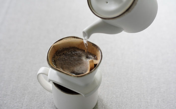 【波佐見焼】渕錆ホワイト ドリッパー・マグカップ・ポット 3点セット 食器【長十郎窯】 [AE87]