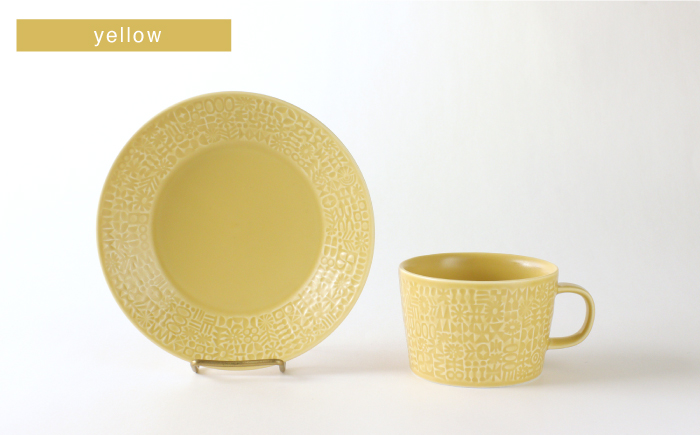 【波佐見焼】PATTERNED PLATE・MUG ペア 4点セット squall gray＋yellow【BIRDS’ WORDS】 [CF004]