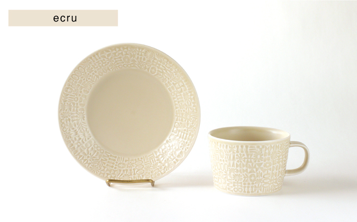 【波佐見焼】PATTERNED PLATE・MUG ペア 4点セット squall gray + ecru【BIRDS’ WORDS】 [CF041]