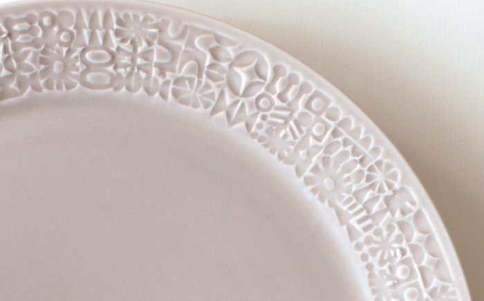 【波佐見焼】PATTERNED PLATE 21 greige 【BIRDS’ WORDS】 [CF094]