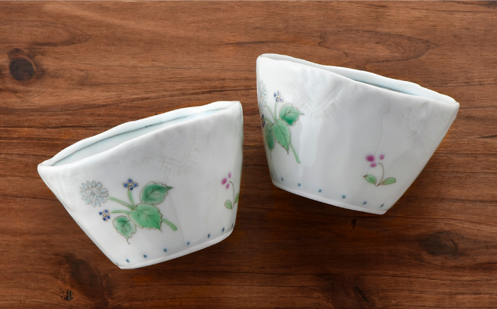 【波佐見焼】山紫陽花長角皿 プレート おしゃれな彫入りカップ 湯呑み 2個組【藍水】 [GB30]