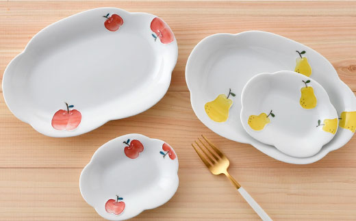 【波佐見焼】ラフランス・りんご花型 プレート 大小 ペアセット【松幸陶芸】 [HB30]