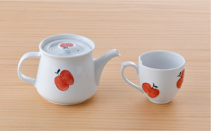 【波佐見焼】りんご ティーポット・ミニ マグカップ セット【松幸陶芸】 [HB38]