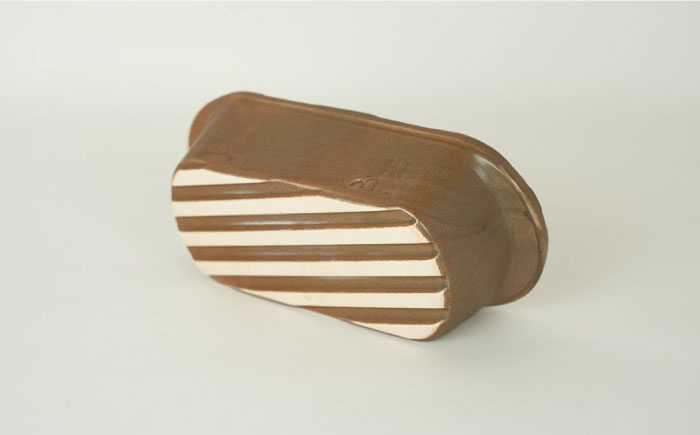 【波佐見焼】【直火OK！陶器のキャンプ用品】hime クッキングギア OVAL  solo（グレージュ）食器 皿【藍染窯】 [JC165]