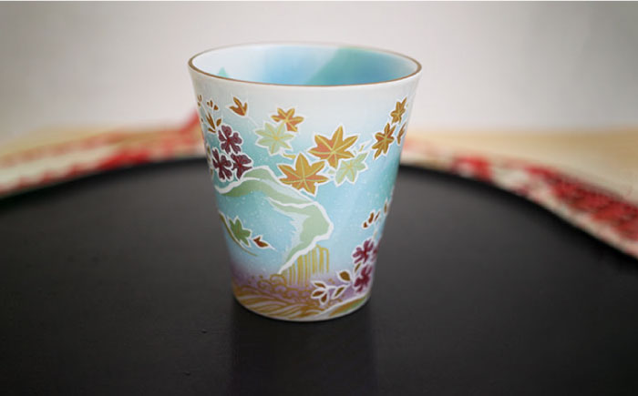 【波佐見焼】赤富士 あけぼのプレミアム マグカップ スカイブルー【葉山窯】 [KF02]