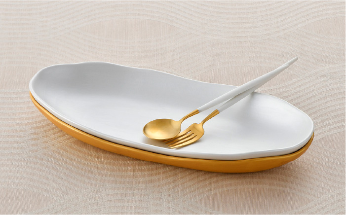 【波佐見焼】波佐見塗 楕円皿 プレート 金・銀 2枚セット【野下上絵】 [LE05]