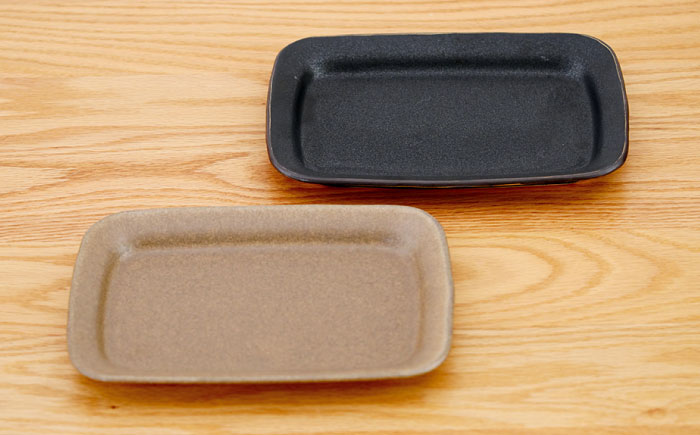 【波佐見焼】マット釉 ペア長角皿(ブラウン・ブラック) 食器 プレート【団陶器】 [PB124]