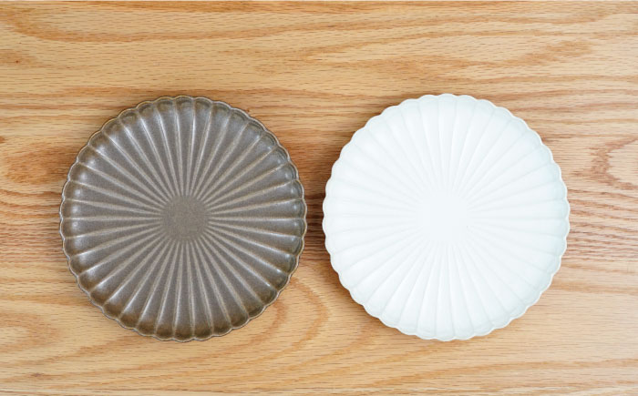 【波佐見焼】花しのぎ ペア 和皿 プレート (栗・白鼠)【団陶器】 [PB83]