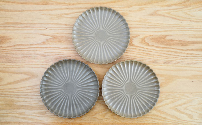 【波佐見焼】花しのぎ 和皿 小皿 （栗） 3点セット【団陶器】 [PB94]