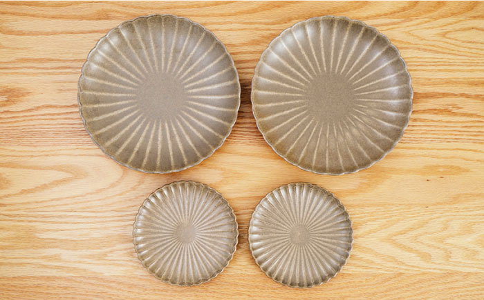 【波佐見焼】花しのぎ 大皿 小皿 （栗） 4点セット【団陶器】 [PB96]