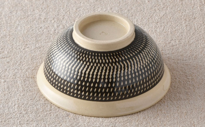 【波佐見焼】黒刷毛飛び鉋 丼 食器 どんぶり 茶碗 【利左エ門窯】 [QB41]