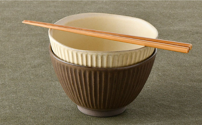 【波佐見焼】しのぎ どんぶり 2点セット 窯変 マット調 ブラウン・ベージュ 丼 陶器 茶碗 【トーエー】 [QC46]
