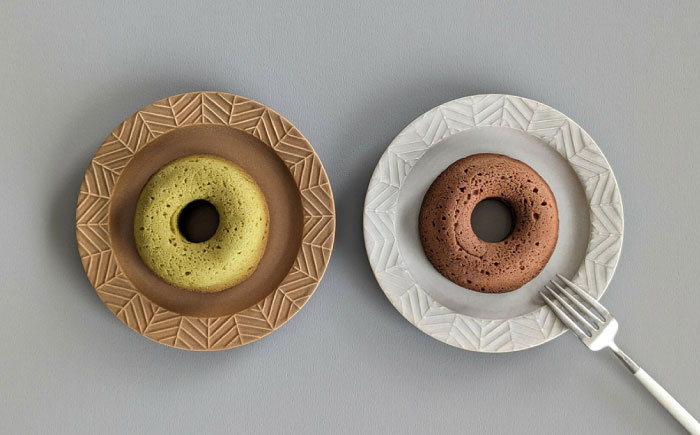 【波佐見焼】YABANE 15cmリムプレート ペアセット モカブラウン＆グレージュ【永峰製磁 eiho】 [RA76]