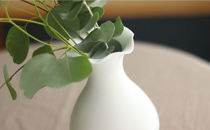 【波佐見焼】白磁 フリル 花瓶【アトリエビスク】 [RD21]