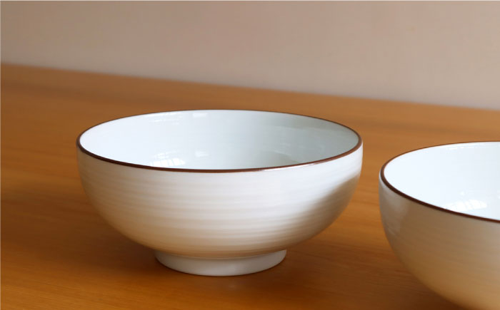 【白山陶器】【定番のシリーズ】白磁千段5寸浅めん丼 2ピースセット【波佐見焼】[TA108]