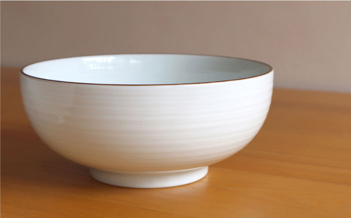 【白山陶器】【定番のシリーズ】白磁千段6寸浅めん丼 2ピースセット【波佐見焼】[TA110]
