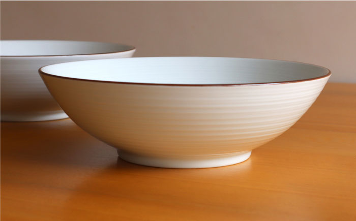 【白山陶器】【定番のシリーズ】白磁千段8寸平鉢 2ピースセット【波佐見焼】[TA114]