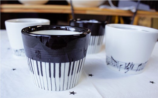 【波佐見焼】♪ピアノの器 楽譜の器 そばちょこ 4個セット♪ 小鉢  食器 皿 【器工房den】 [WA06]