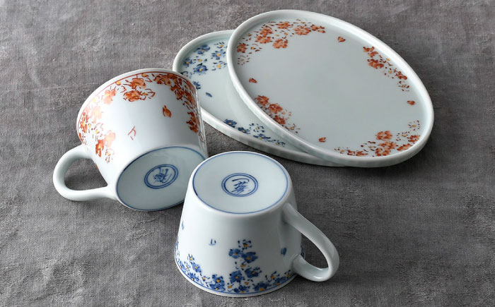 【波佐見焼】花散らし カップ&ソーサー ペアセット【一夢窯】 [XE10]