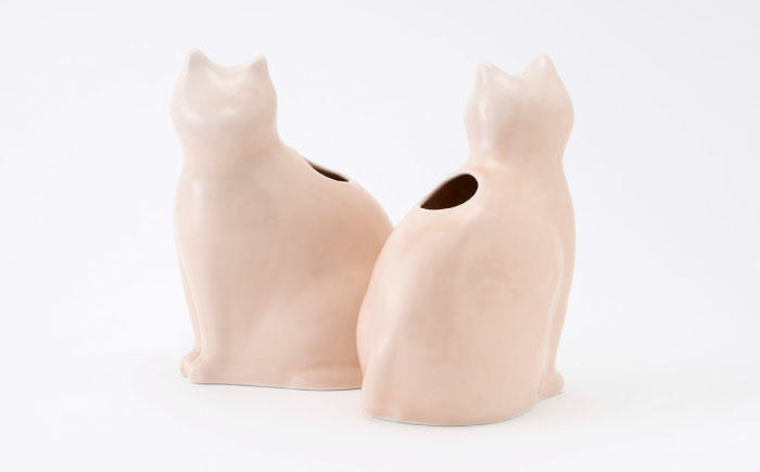 【波佐見焼】zen to ひがし ちか 花器「愛 編む 磁器猫」桃猫 1点【中善】 [YE51]