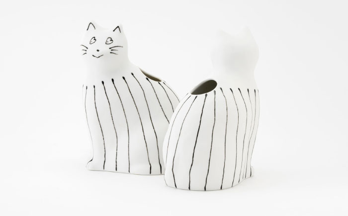 【波佐見焼】zen to ひがし ちか 花器「愛 編む 磁器猫」線猫 1点【中善】 [YE52]