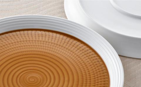 【波佐見焼】キャラメルスプレッド 24cm 丸皿 プレート 2枚セット【一真窯】 [BB56]