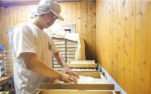 【毎日の食卓にどうですか？】麹味噌とご飯の友の詰合わせ【原味噌本店】 [CA07]