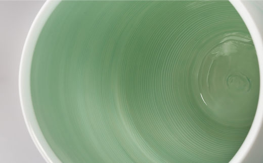 【波佐見焼】伝統工芸士・山口正美氏作 流水紋花入 花瓶 (AZ-1)【山口正右衛門窯】 [KD01]