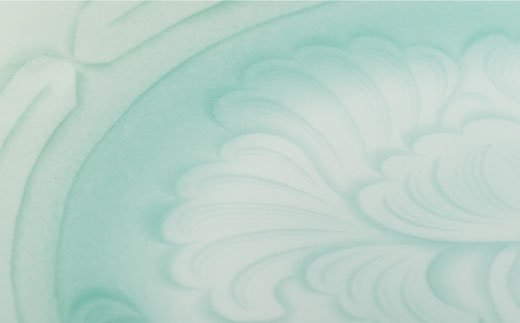 【波佐見焼】伝統工芸士・山口正美氏作 青白磁彫り皿?1【山口正右衛門窯】 [KD05]