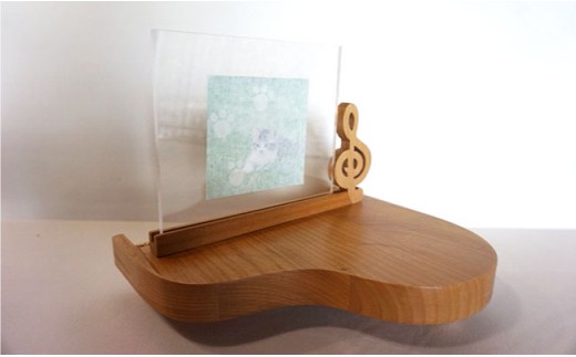 【ギフトにおすすめ】ピアノのフォトスタンド【木の工房あんくるうっど】 [NC02]